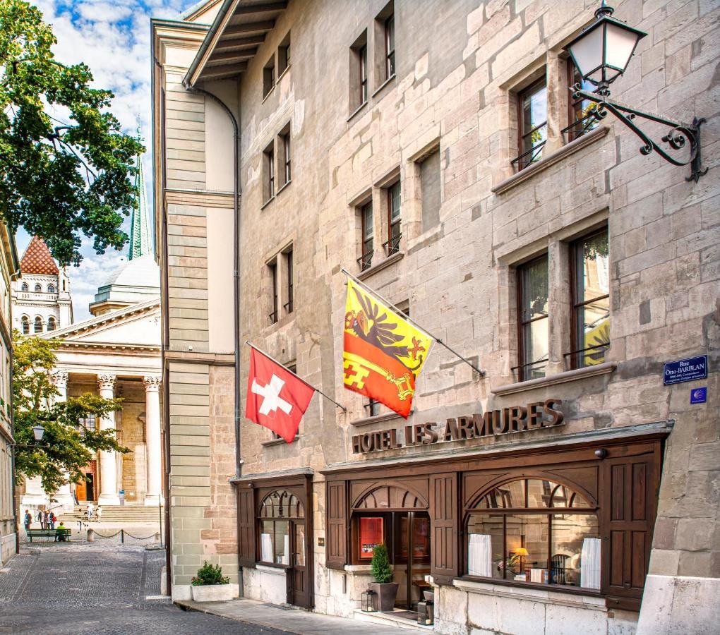 Hotel Les Armures Cenevre Dış mekan fotoğraf The flag of the Swiss canton of Basel-Stadt (left) and the flag of the Swiss Confederation (right)