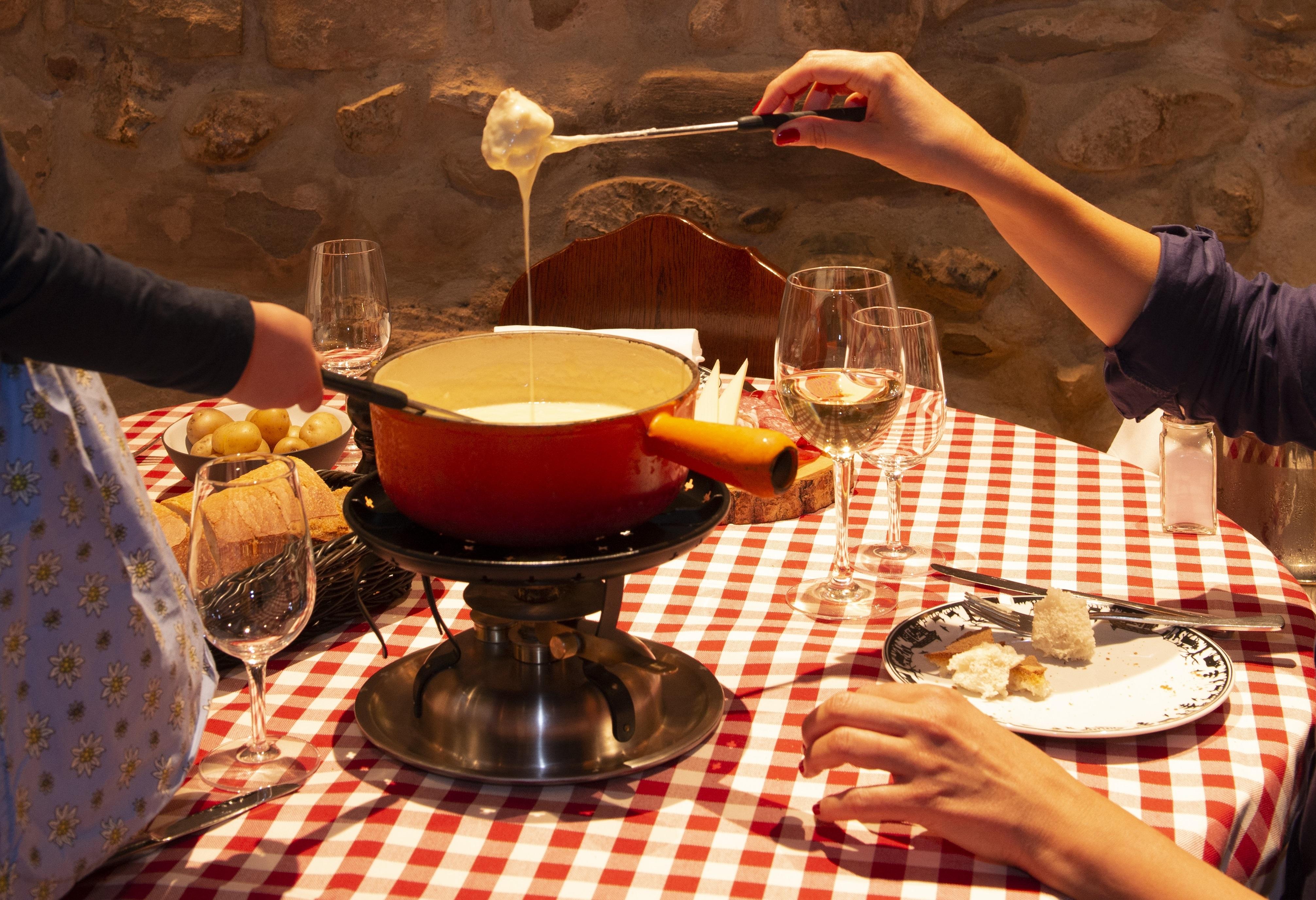 Hotel Les Armures Cenevre Dış mekan fotoğraf Fondue